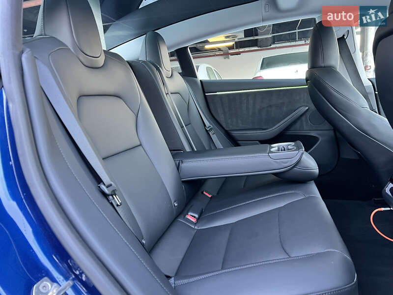 Седан Tesla Model 3 2024 в Киеве фото 48 Седан Tesla Model 3 2024 в Киеве