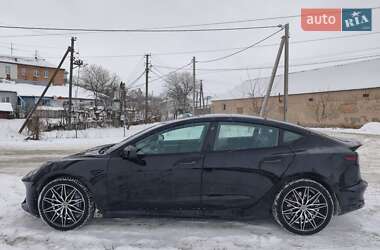 Седан Tesla Model 3 2022 в Сквире