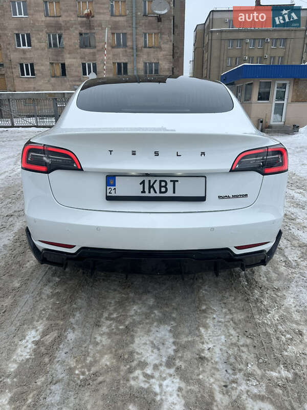 Седан Tesla Model 3 2019 в Харкові фото 4 Седан Tesla Model 3 2019 в Харкові