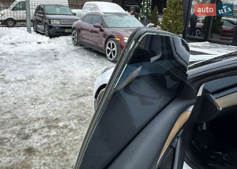 Седан Tesla Model 3 2021 в Киеве фото 22 Седан Tesla Model 3 2021 в Киеве