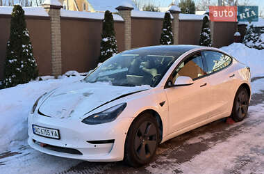 Седан Tesla Model 3 2021 в Луцьку