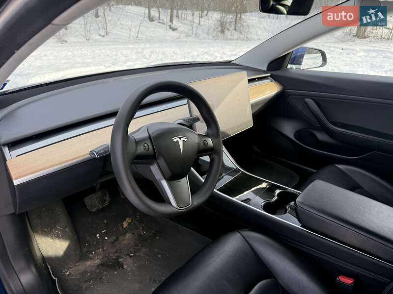 Седан Tesla Model 3 2019 в Харькове