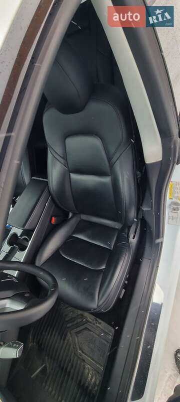 Седан Tesla Model 3 2019 в Львові фото 8 Седан Tesla Model 3 2019 в Львові