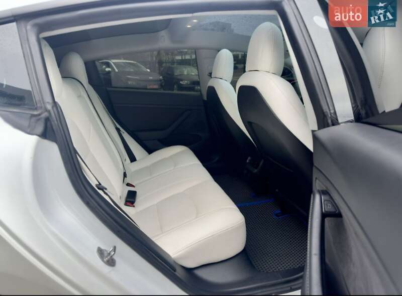 Седан Tesla Model 3 2021 в Вінниці фото 25 Седан Tesla Model 3 2021 в Вінниці