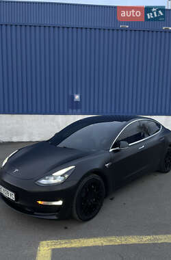 Седан Tesla Model 3 2020 в Львове