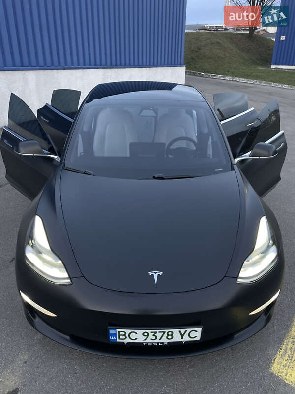 Седан Tesla Model 3 2020 в Львове фото 26 Седан Tesla Model 3 2020 в Львове