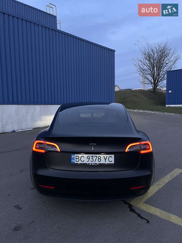 Седан Tesla Model 3 2020 в Львове фото 60 Седан Tesla Model 3 2020 в Львове