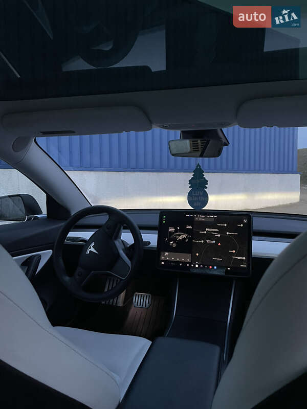 Седан Tesla Model 3 2020 в Львове фото 73 Седан Tesla Model 3 2020 в Львове