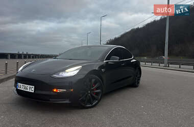Седан Tesla Model 3 2019 в Киеве
