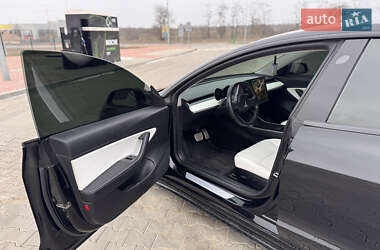 Седан Tesla Model 3 2018 в Николаеве