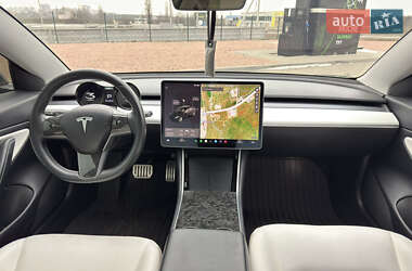 Седан Tesla Model 3 2018 в Николаеве