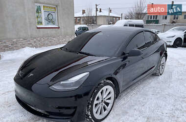 Седан Tesla Model 3 2022 в Луцке