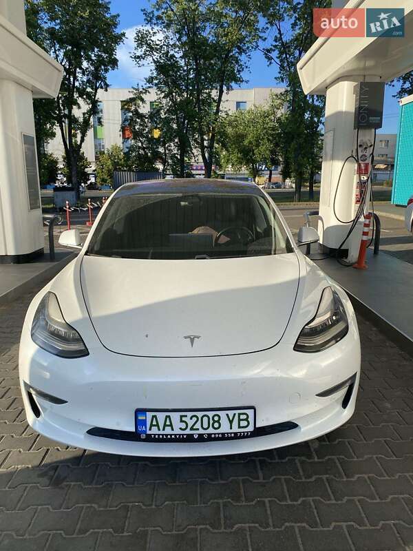 Tesla Model 3 2018 Tesla Model 3 2018
