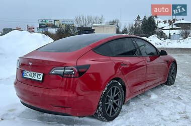 Седан Tesla Model 3 2022 в Львове