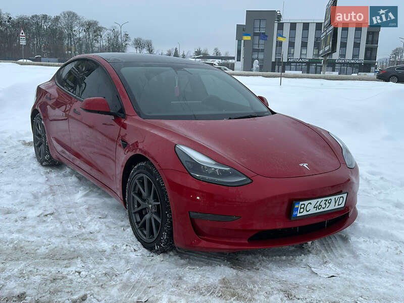 Седан Tesla Model 3 2022 в Львові фото 3 Седан Tesla Model 3 2022 в Львові