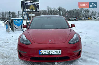 Седан Tesla Model 3 2022 в Львове