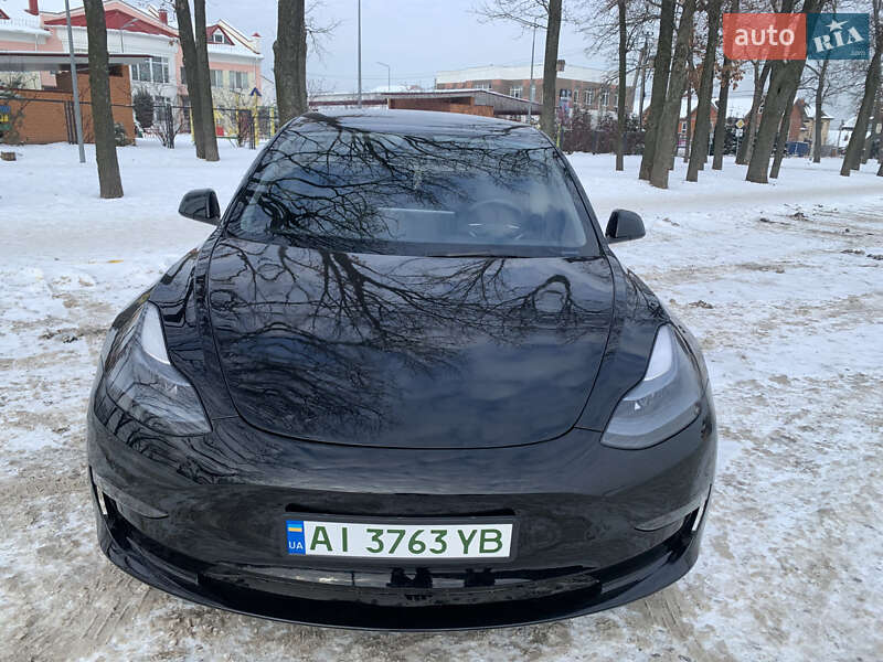 Седан Tesla Model 3 2023 в Киеве