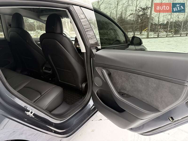 Седан Tesla Model 3 2022 в Кременчуці фото 33 Седан Tesla Model 3 2022 в Кременчуці