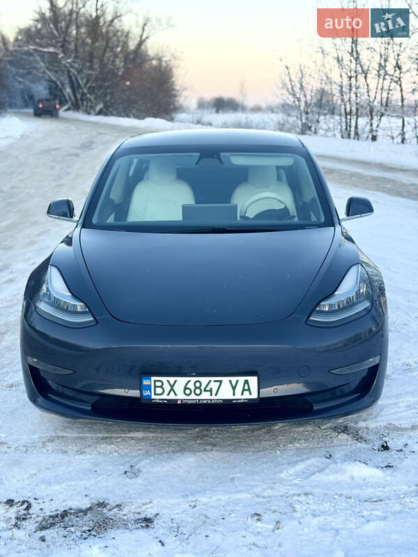 Седан Tesla Model 3 2020 в Хмельницькому