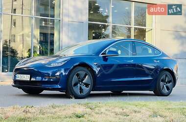 Седан Tesla Model 3 2019 в Львове