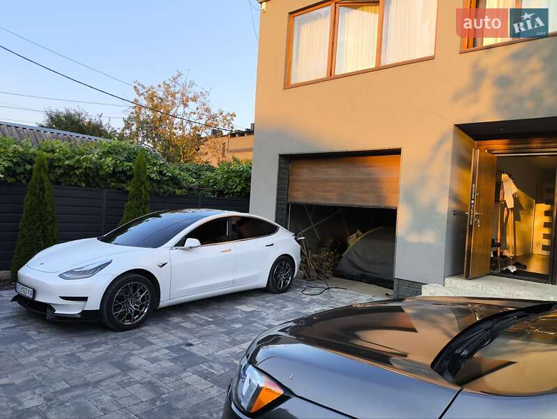 Седан Tesla Model 3 2019 в Івано-Франківську фото 9 Седан Tesla Model 3 2019 в Івано-Франківську