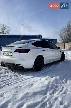 Седан Tesla Model 3 2022 в Запоріжжі