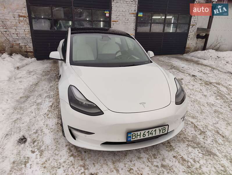 Седан Tesla Model 3 2021 в Киеве фото 14 Седан Tesla Model 3 2021 в Киеве