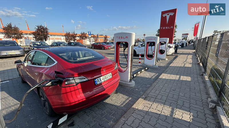 Седан Tesla Model 3 2019 в Киеве фото 4 Седан Tesla Model 3 2019 в Киеве