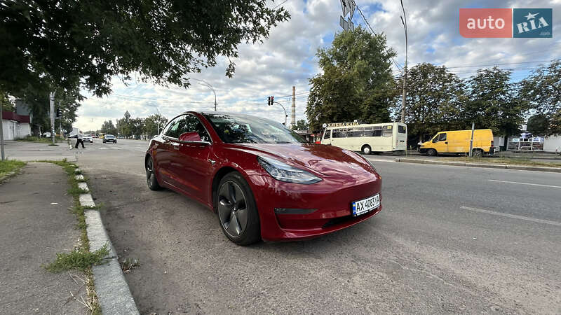 Седан Tesla Model 3 2019 в Киеве фото 9 Седан Tesla Model 3 2019 в Киеве