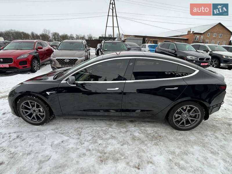 Седан Tesla Model 3 2018 в Луцьку