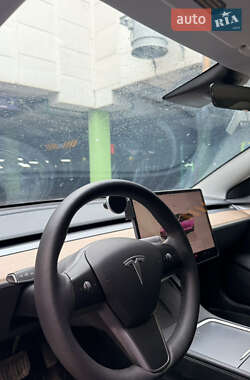 Седан Tesla Model 3 2022 в Києві