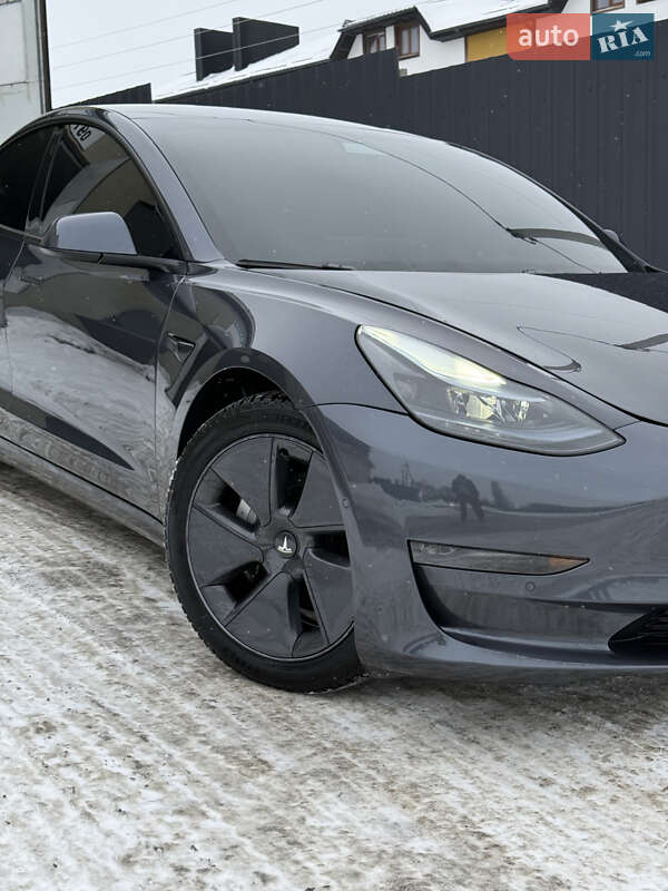 Седан Tesla Model 3 2021 в Луцке фото 4 Седан Tesla Model 3 2021 в Луцке
