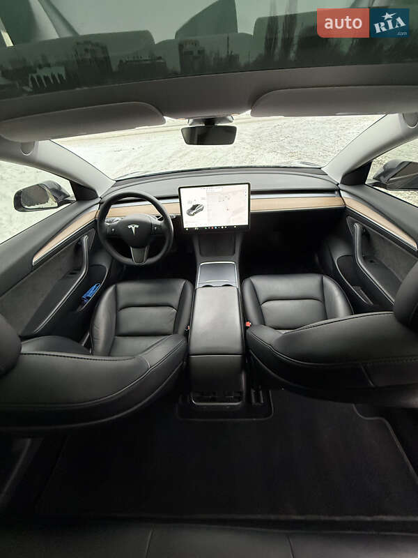 Седан Tesla Model 3 2021 в Луцке фото 17 Седан Tesla Model 3 2021 в Луцке