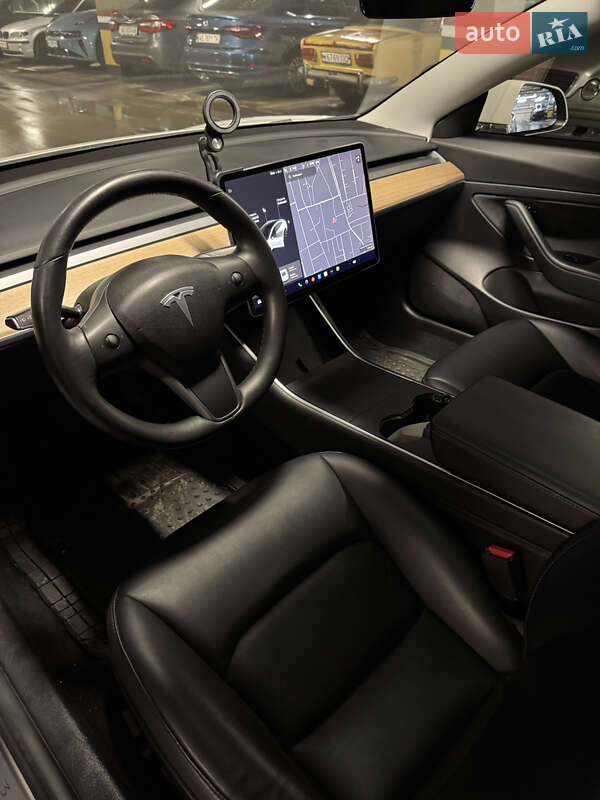 Седан Tesla Model 3 2020 в Дніпрі фото 6 Седан Tesla Model 3 2020 в Дніпрі