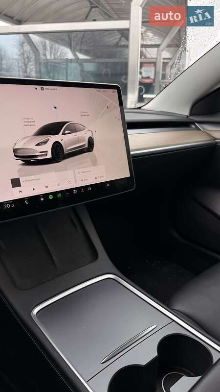 Седан Tesla Model 3 2022 в Києві