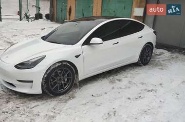 Седан Tesla Model 3 2023 в Києві