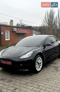 Седан Tesla Model 3 2021 в Кривом Роге