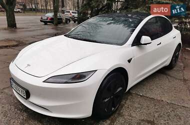 Седан Tesla Model 3 2024 в Кривому Розі