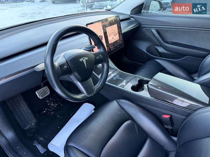 Седан Tesla Model 3 2018 в Луцьку