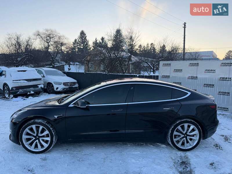 Седан Tesla Model 3 2018 в Луцьку