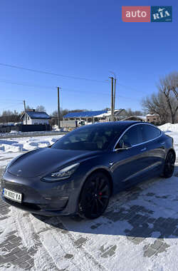 Седан Tesla Model 3 2018 в Костопілі