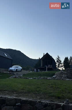 Седан Tesla Model 3 2021 в Львове