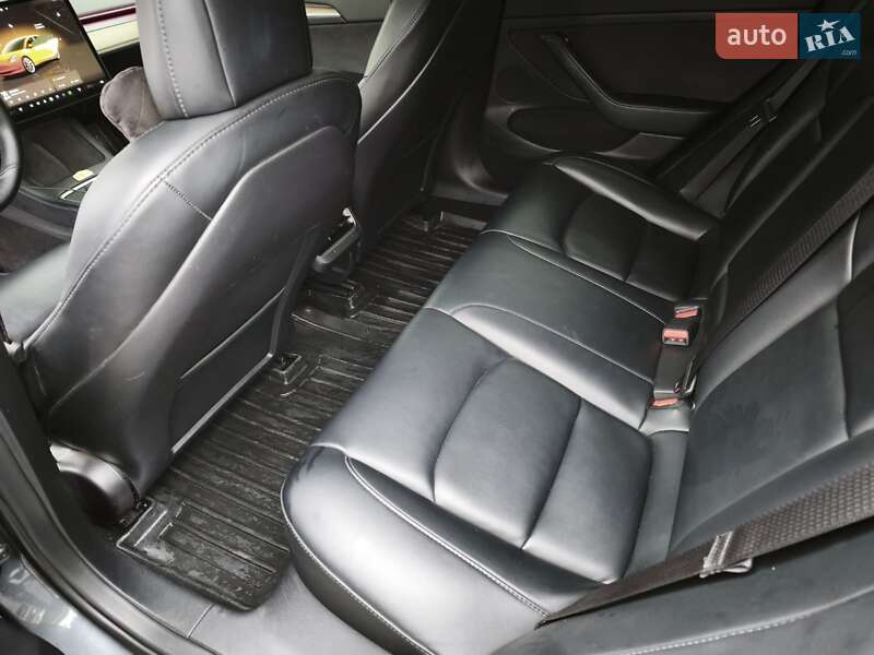 Седан Tesla Model 3 2022 в Одессе