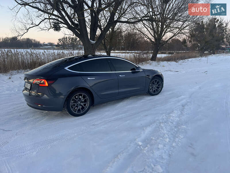 Седан Tesla Model 3 2020 в Радомышле фото 12 Седан Tesla Model 3 2020 в Радомышле