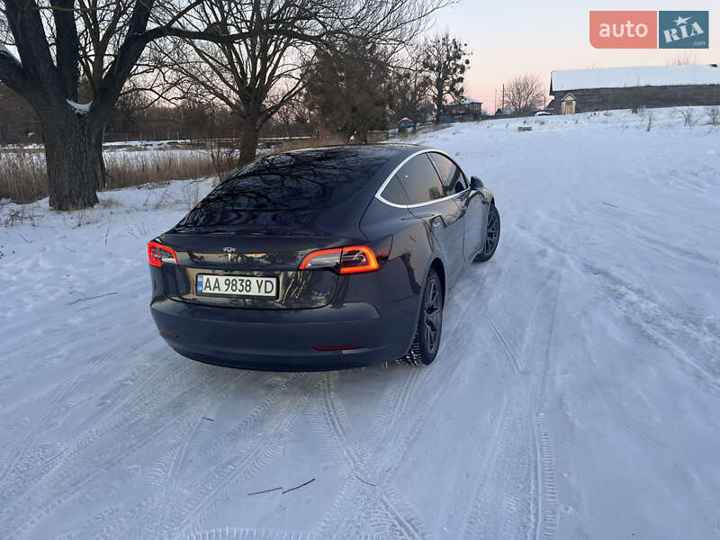 Седан Tesla Model 3 2020 в Радомышле фото 15 Седан Tesla Model 3 2020 в Радомышле