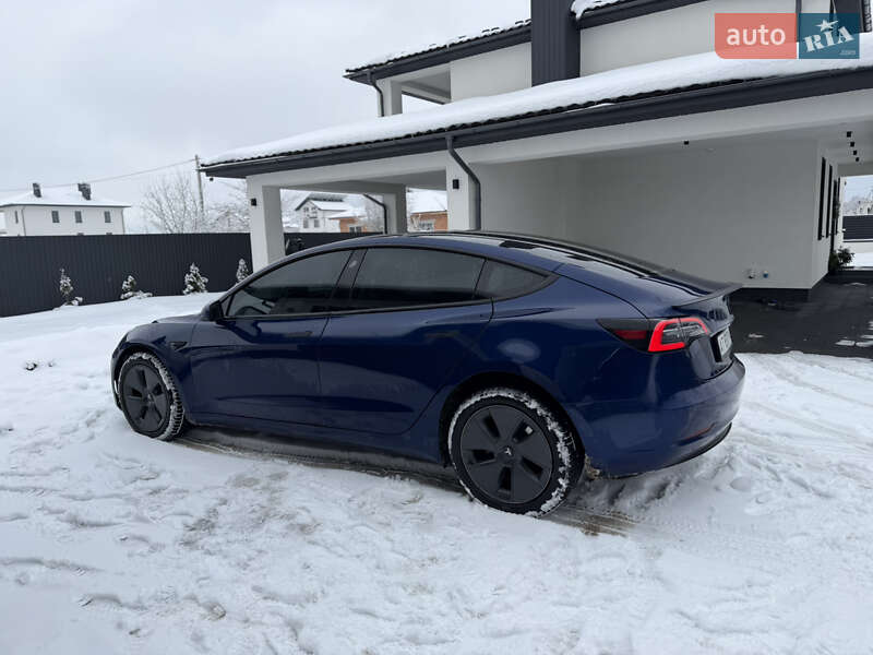 Седан Tesla Model 3 2018 в Івано-Франківську