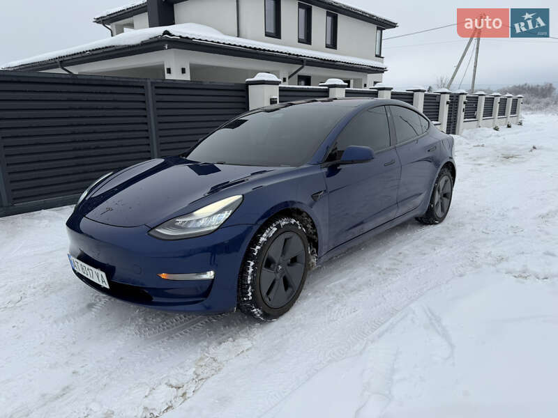 Седан Tesla Model 3 2018 в Івано-Франківську