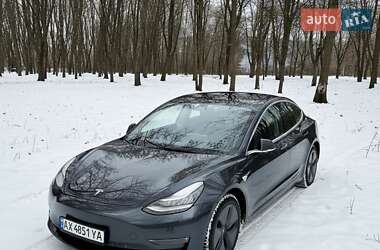 Седан Tesla Model 3 2019 в Харкові
