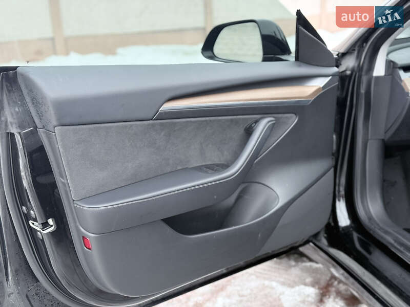 Седан Tesla Model 3 2023 в Стрые фото 20 Седан Tesla Model 3 2023 в Стрые