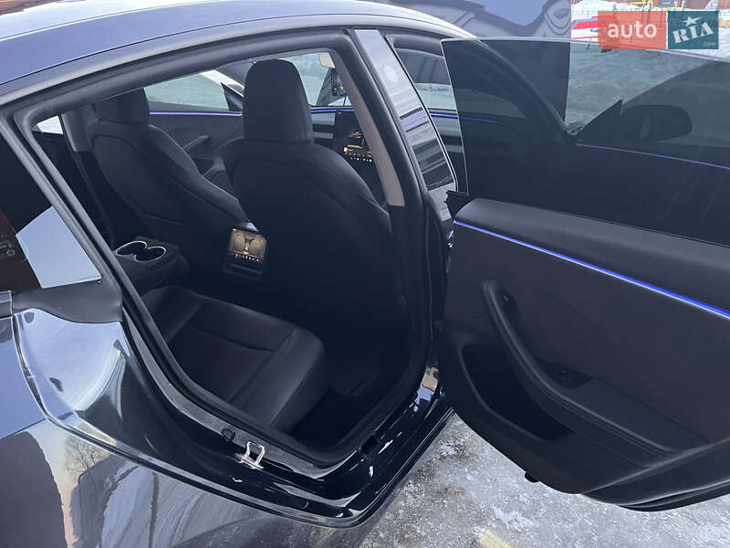 Седан Tesla Model 3 2024 в Львові фото 24 Седан Tesla Model 3 2024 в Львові